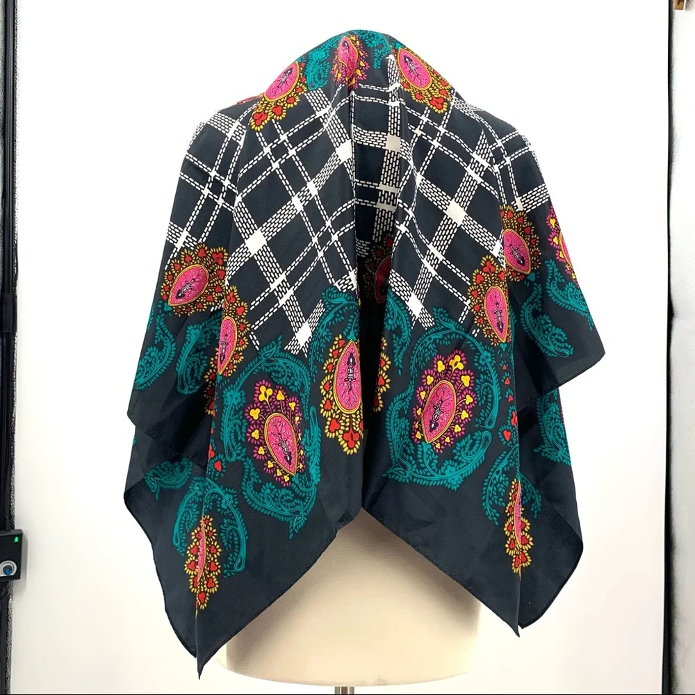 Diane Von Furstenberg beautiful plaid